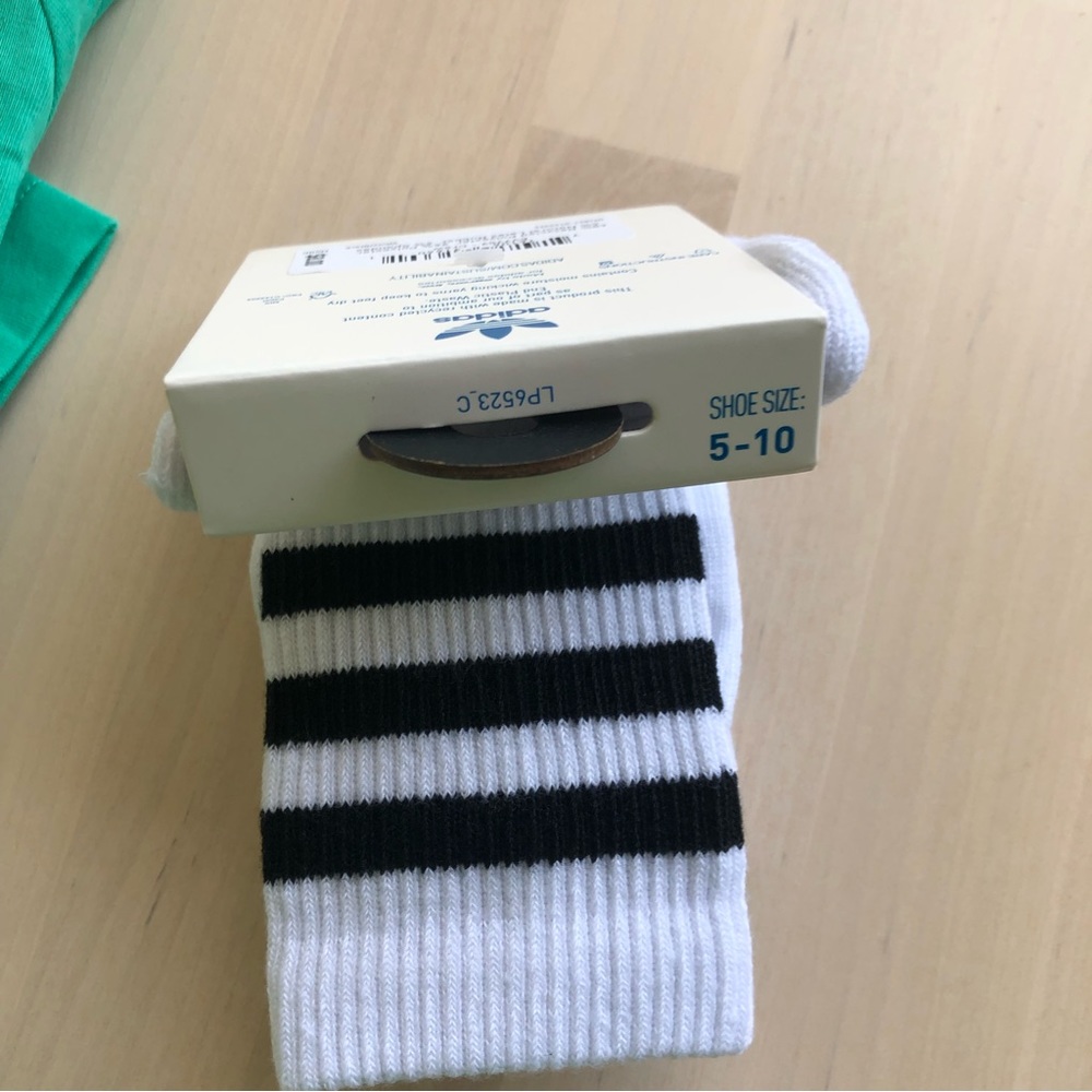 Adidas International Sports Club Tee Shirt and Socks Bundle - Picture 12 of 13